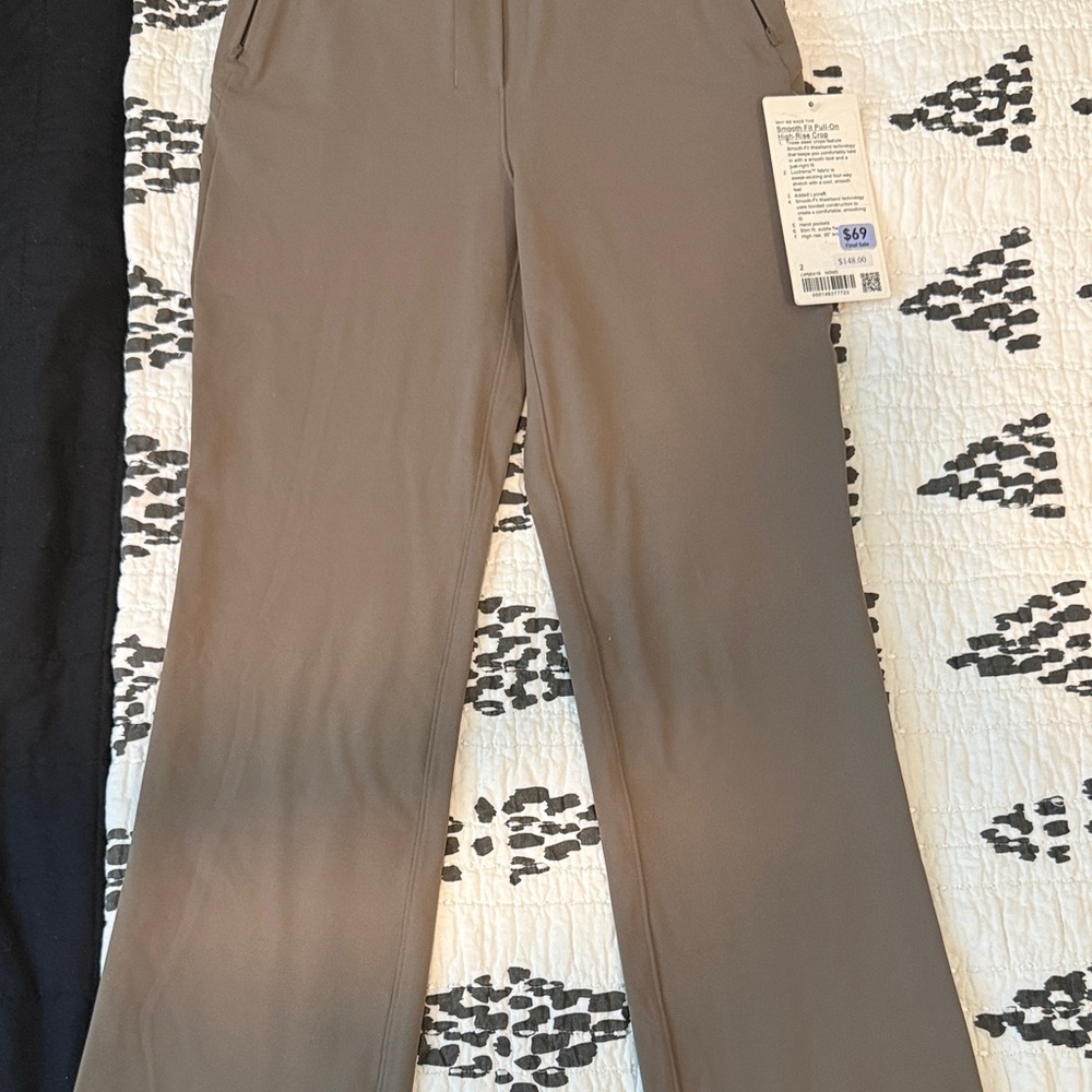 Lululemon Smoothie Fit Pull-On High Rise Crop, Size 2